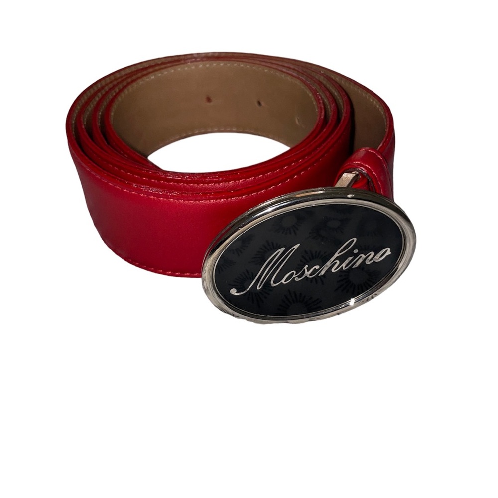 Moschino women’s vintage belt , super rare .Red leather , black buckle…